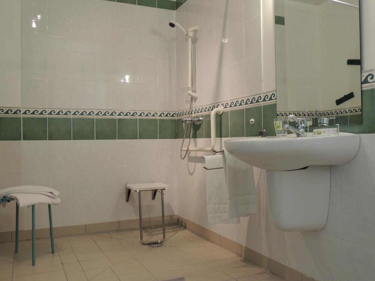 Chambres D'Hotes Les Pieris กรองด์คอมป์-เมซี ภายนอก รูปภาพ