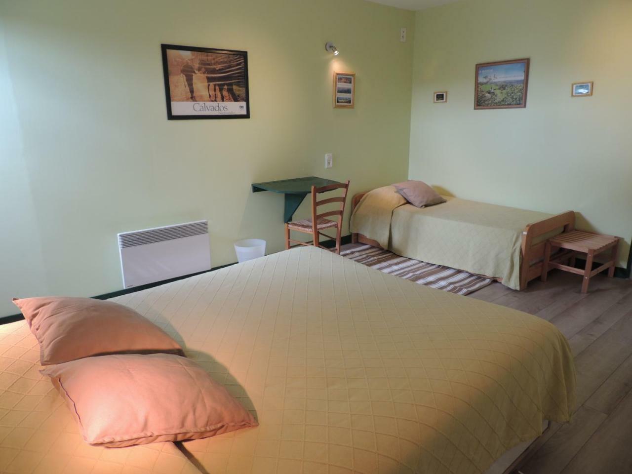 Chambres D'Hotes Les Pieris กรองด์คอมป์-เมซี ภายนอก รูปภาพ